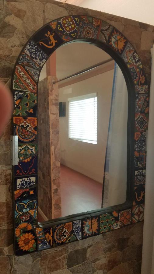 Smitty'S Hideaway Otel Twentynine Palms Dış mekan fotoğraf